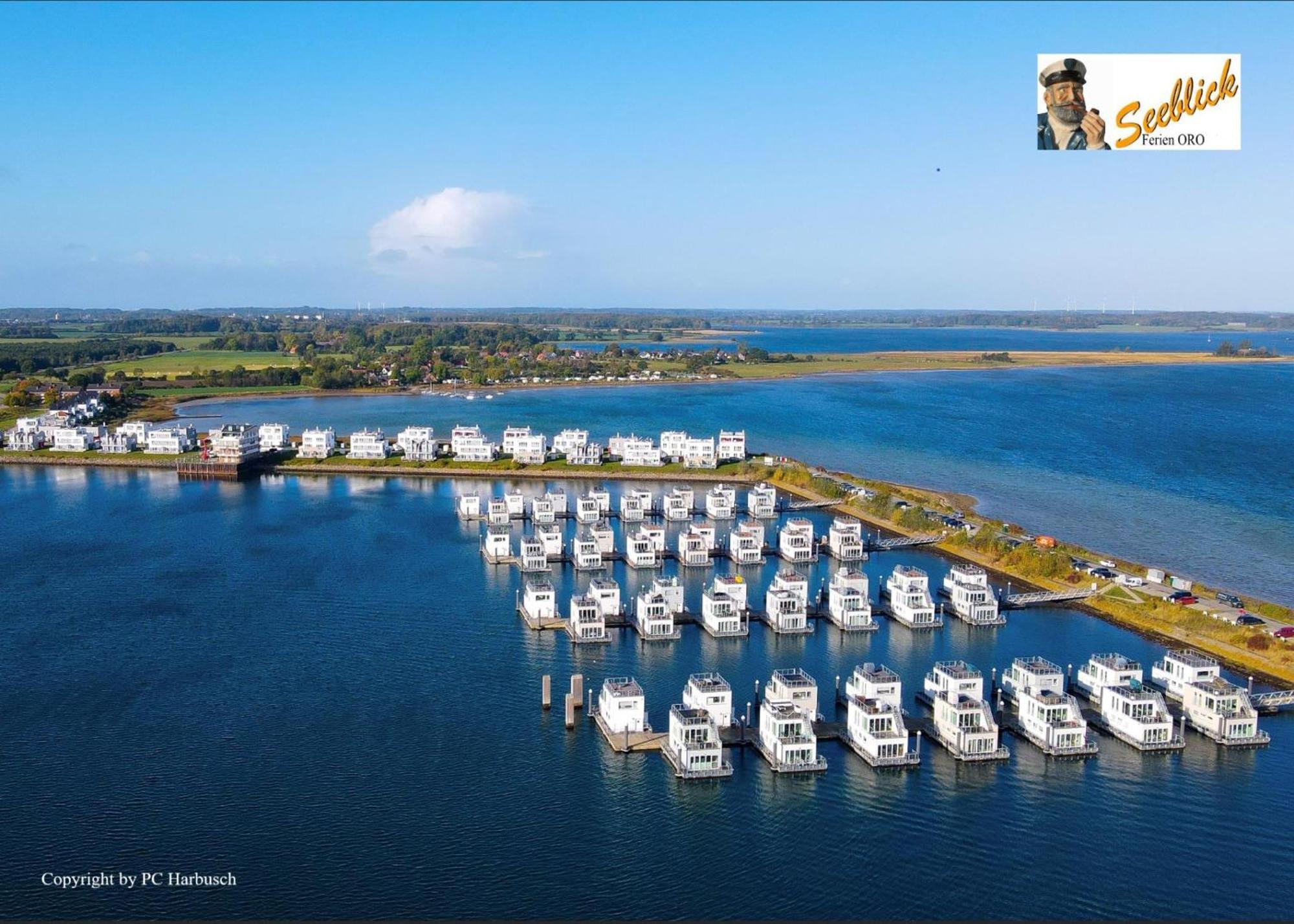 Schwimmendes Ferienhaus Antares One By Seeblick Ferien Oro, Rundum Wasser, Sauna オルペニッツ エクステリア 写真