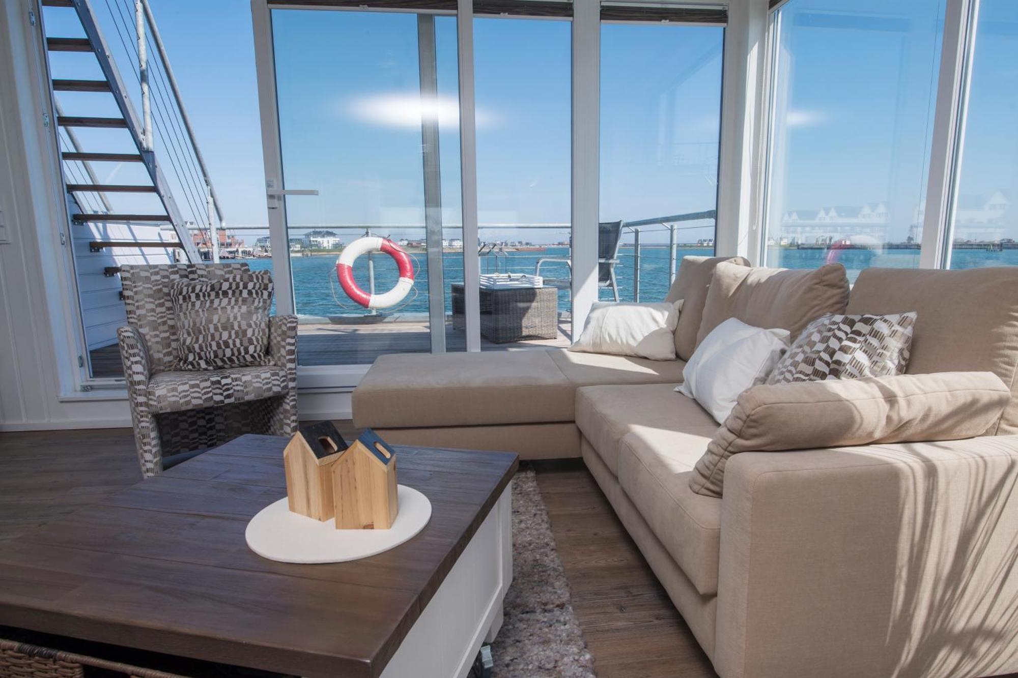 Schwimmendes Ferienhaus Antares One By Seeblick Ferien Oro, Rundum Wasser, Sauna オルペニッツ エクステリア 写真