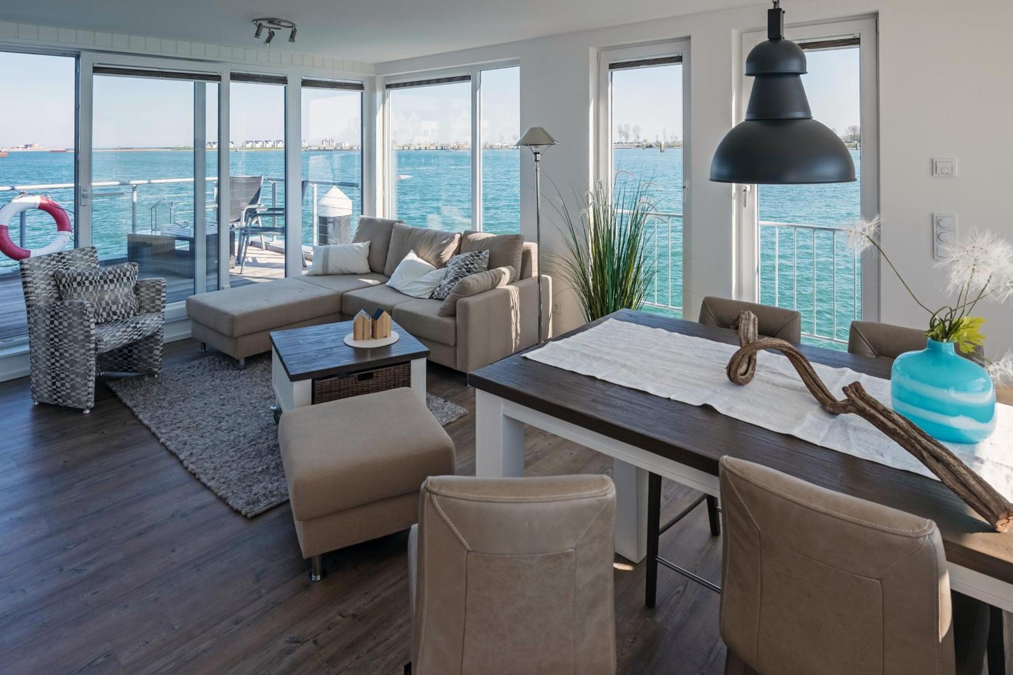 Schwimmendes Ferienhaus Antares One By Seeblick Ferien Oro, Rundum Wasser, Sauna オルペニッツ エクステリア 写真